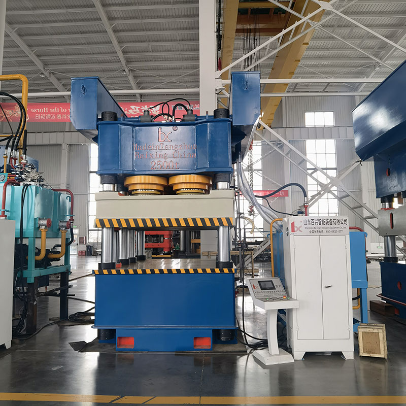 2500吨门板压花机