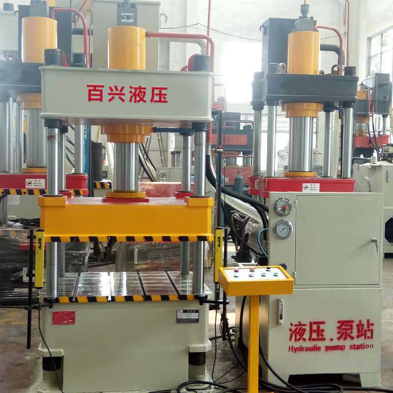 100吨三梁四柱液压机