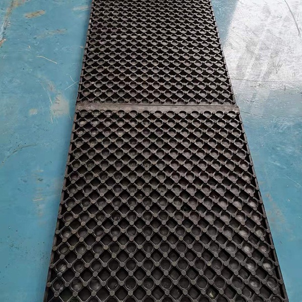 800吨液压机所压产品